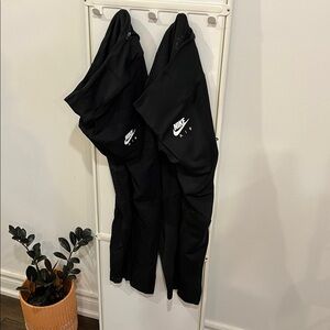 2 Pairs Nike Air Leggings